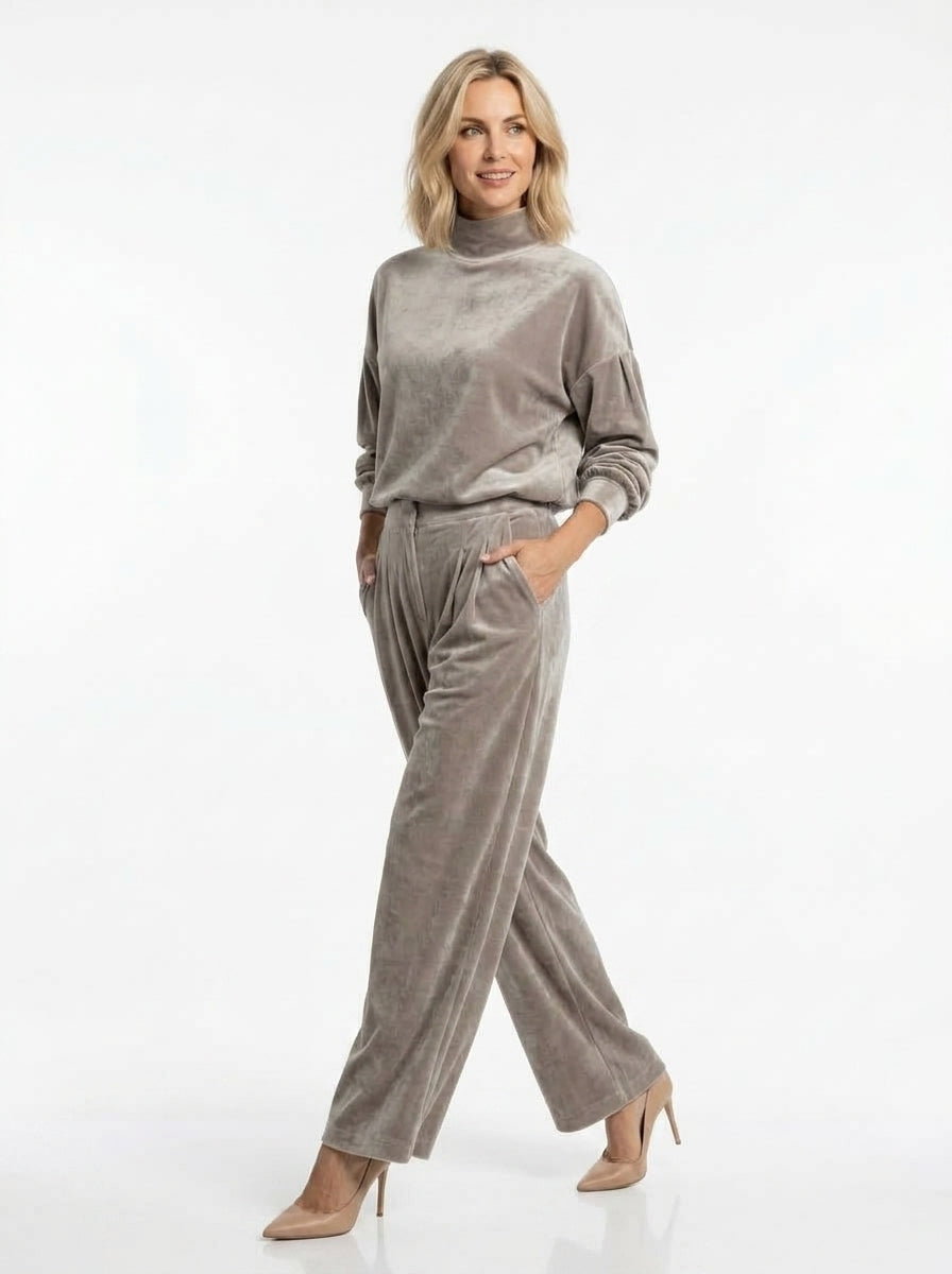 Scarlett — Velvet Turtleneck & Wide-Leg Set