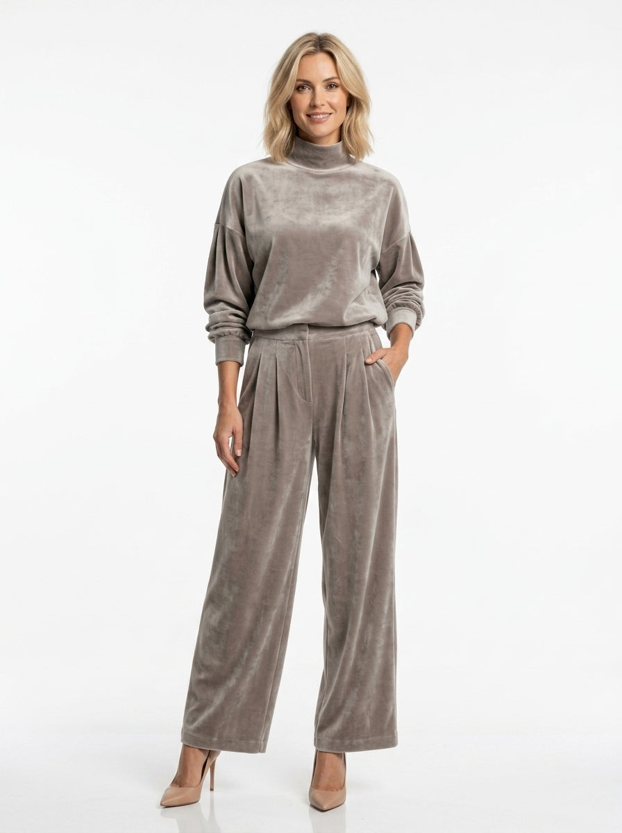 Scarlett — Velvet Turtleneck & Wide-Leg Set