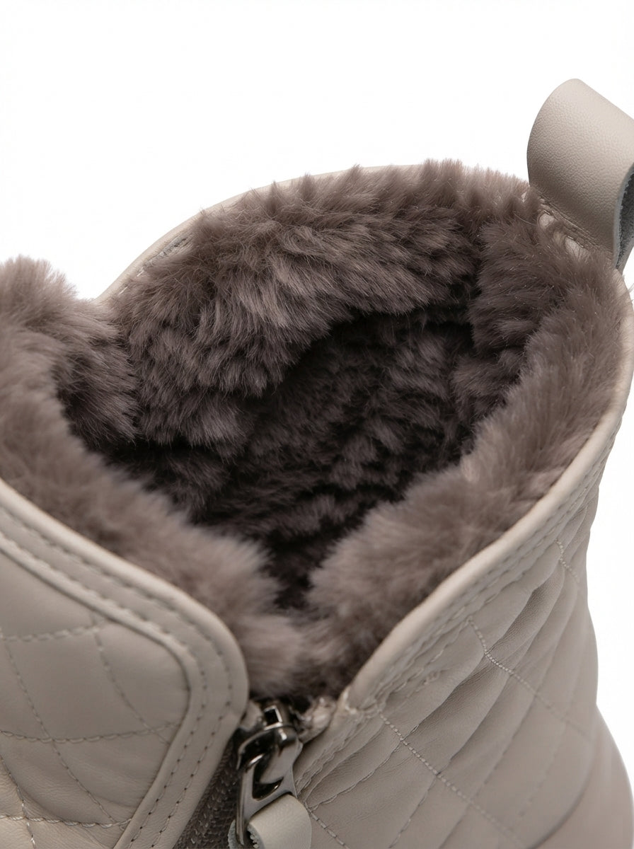 Olivia – Comfortable winter boots for tired, aching feet + FREE warm socks