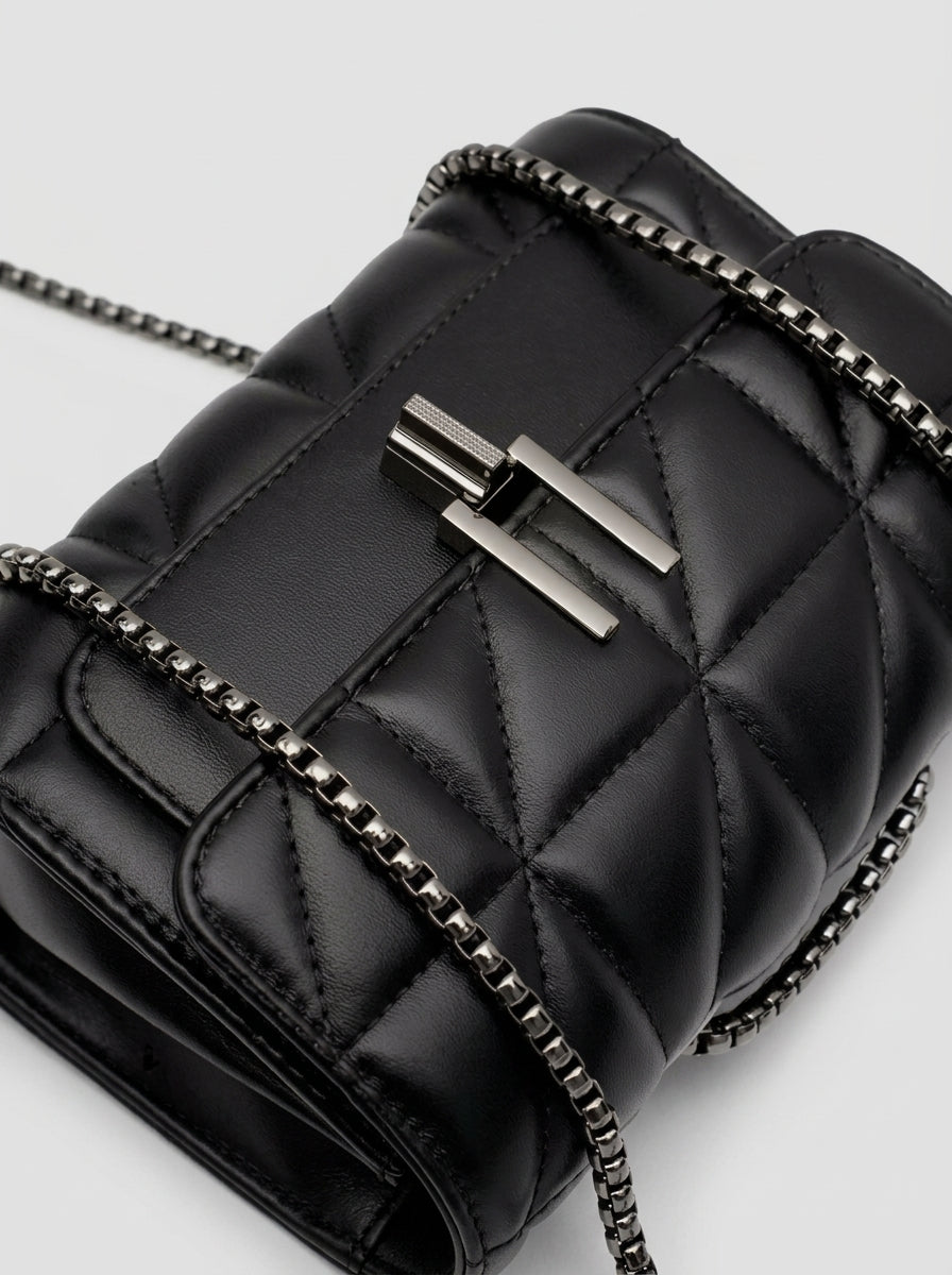 Sophie — Elegant Chain Crossbody Bag